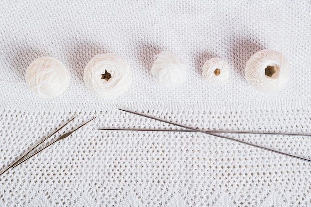 haftowane wzory i igły